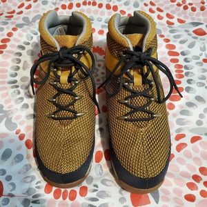 Boy's Timberland Boots 5 1/2